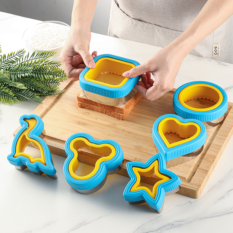Kitchen Baking Gadgets - Sandwich cutting and sealing machine, biscuit