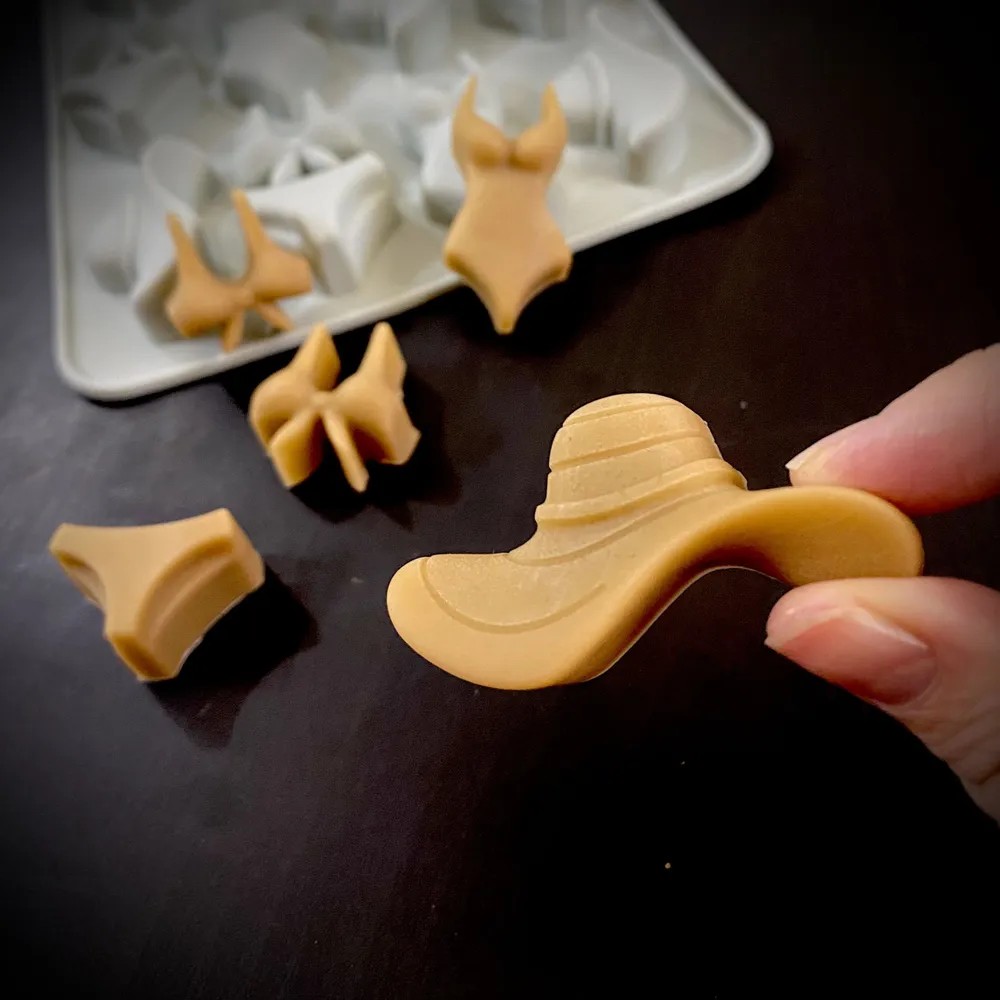 A Summer-Themed Beach Bikini M - Kitchen Baking Cookies avis et prix